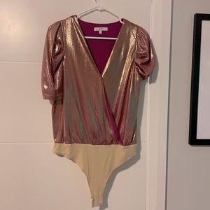 WAYF metallic pink puffy sleeve body suit sz sm